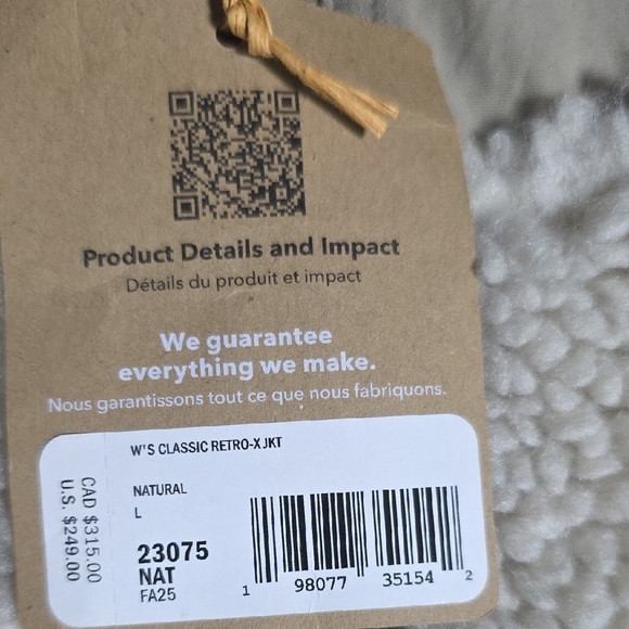 Patagonia Womens' Natural White Fleece Puffer Jacket - Picture 4 of 7